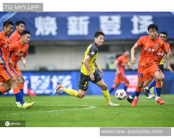 区楚良论中国足球发展路径强调短期与长期目标并重生存为首要任务 区楚良论中国足球发展路径强调短期与长期目标并重生存为首要任务